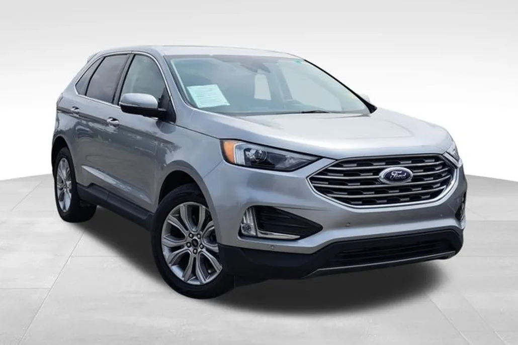 2024 Ford Edge Titanium photo 1