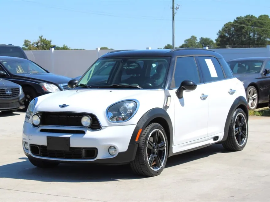 2012 Mini Countryman S photo 1