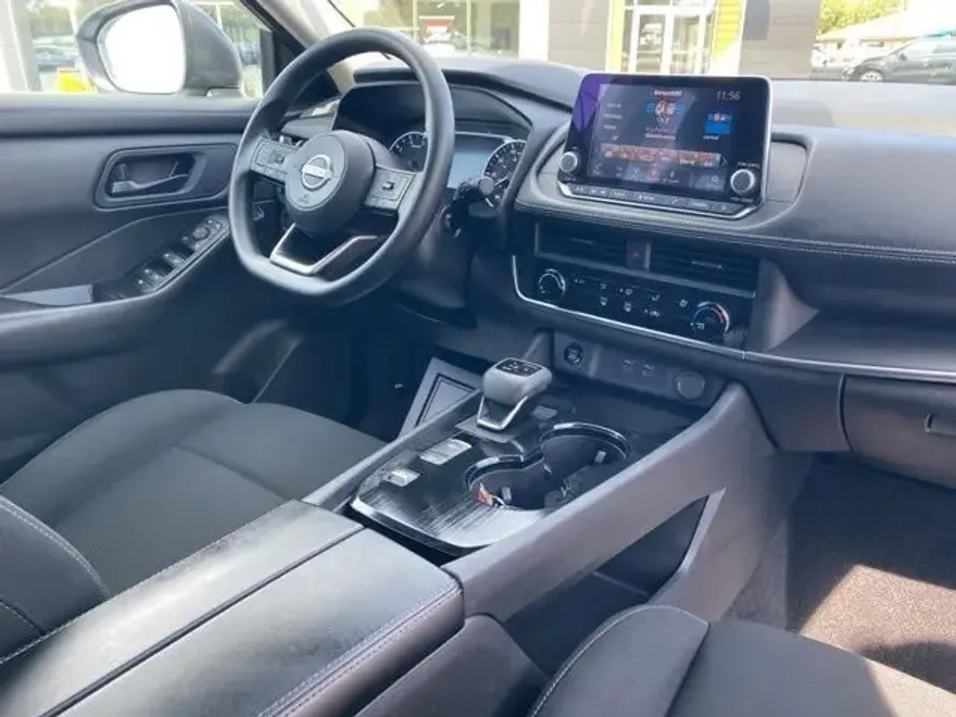 2024 Nissan Rogue S photo 1