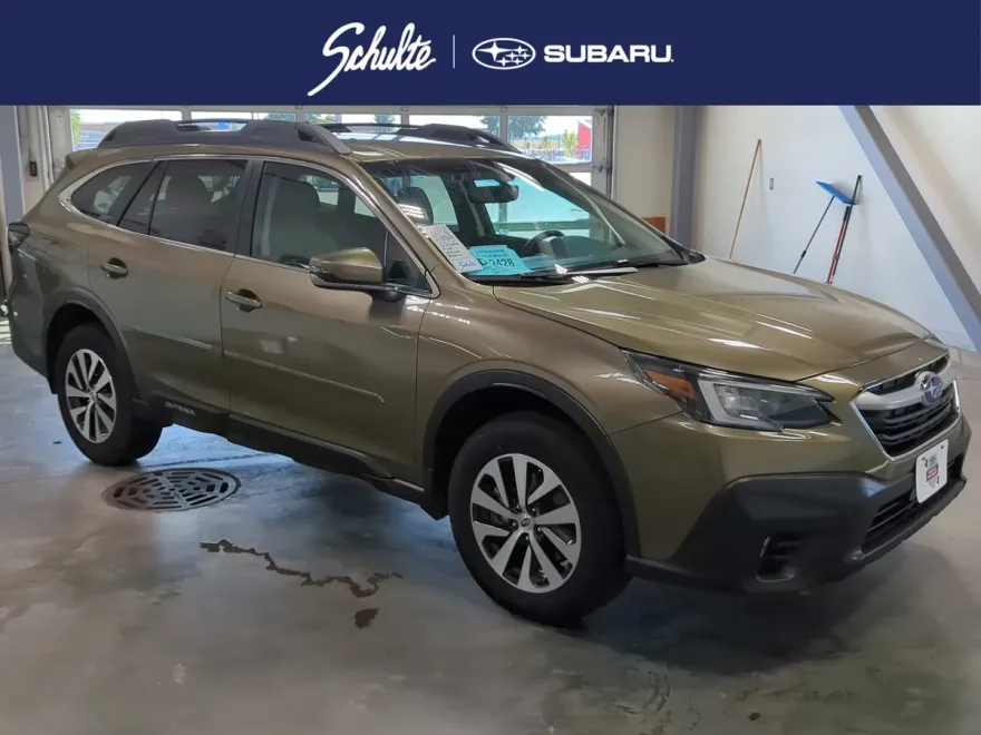2020 Subaru Outback Premium photo 1