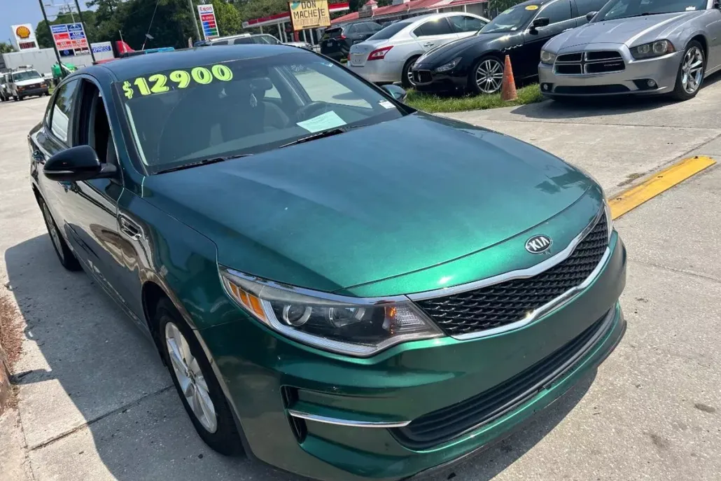 2018 Kia Optima LX photo 1