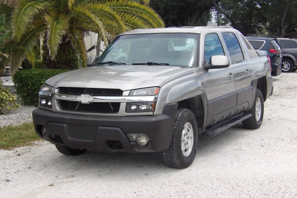 2003 Chevrolet Avalanche photo 1