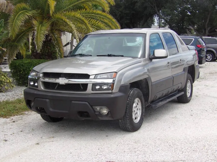 2003 Chevrolet Avalanche photo 1