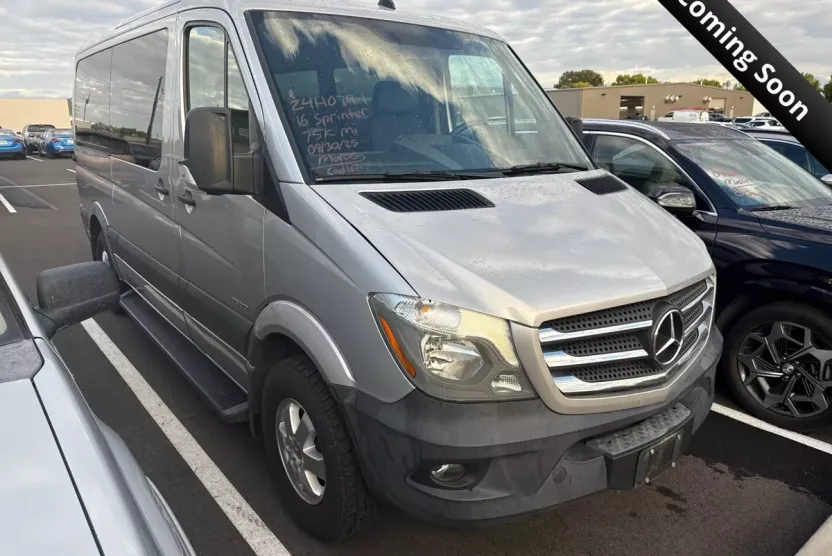 2016 Mercedes Benz Sprinter 2500 144 WB photo 1
