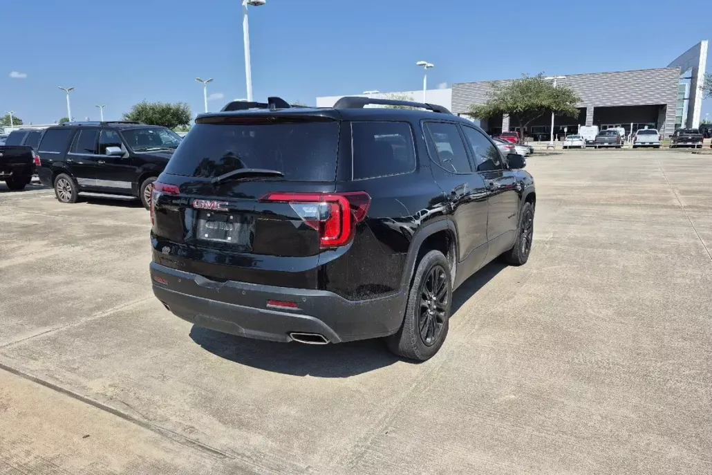 2023 Gmc Acadia SLE photo 1
