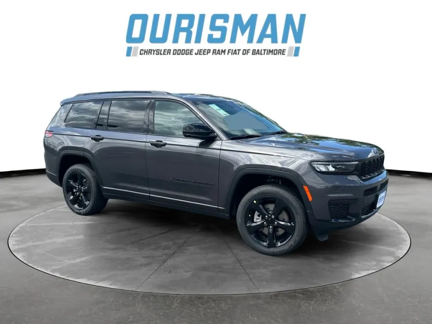 2025 Jeep Grand Cherokee Altitude photo 1