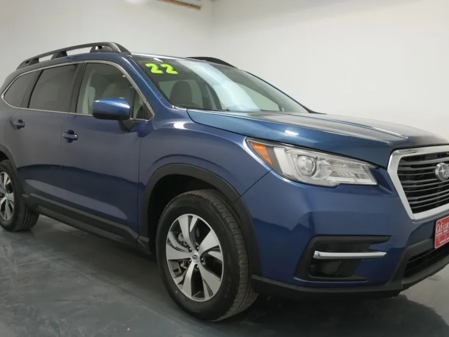 2022 Subaru Ascent Premium photo 1