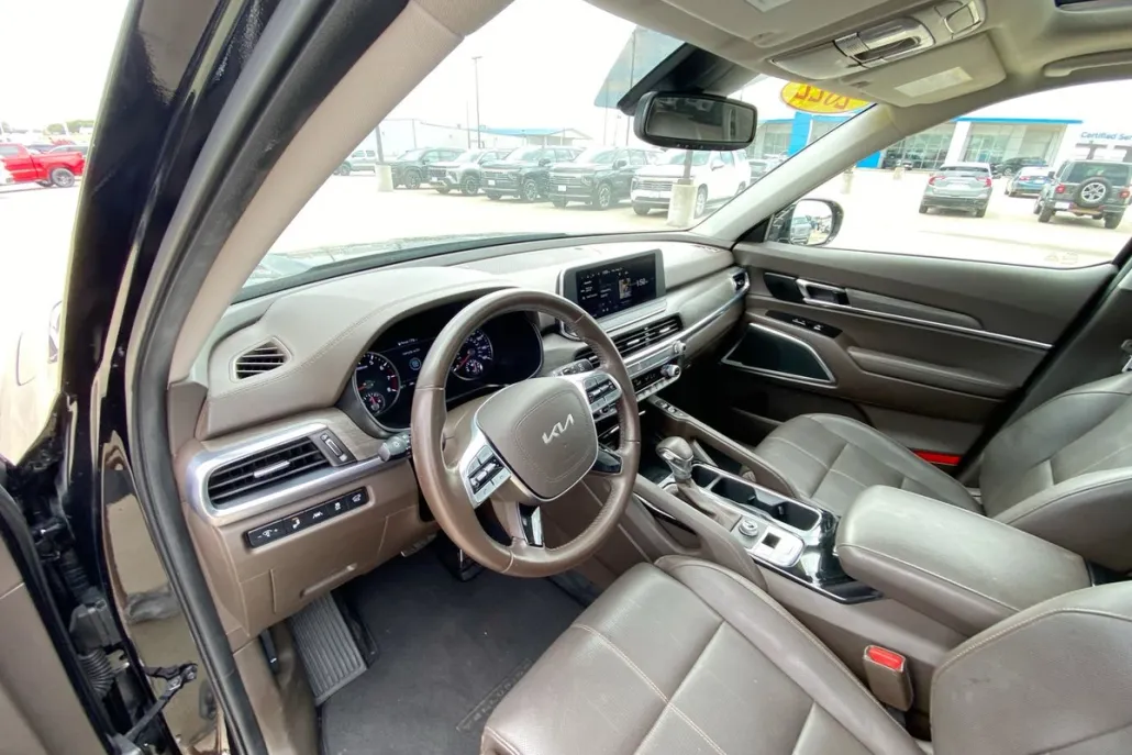 2022 Kia Telluride SX photo 1