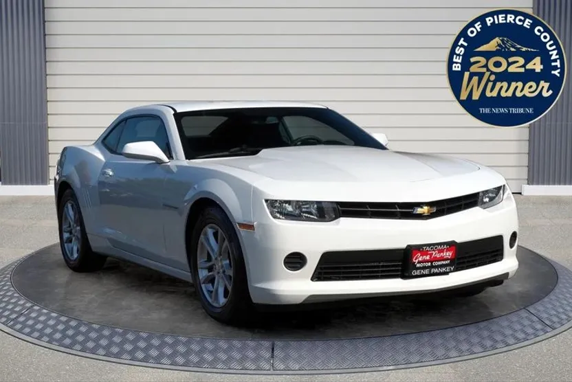 2016 Chevrolet Camaro 1LT photo 1