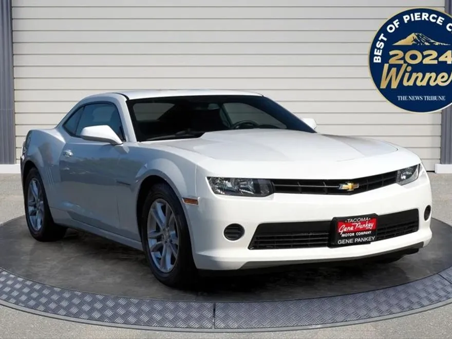 2016 Chevrolet Camaro 1LT photo 1