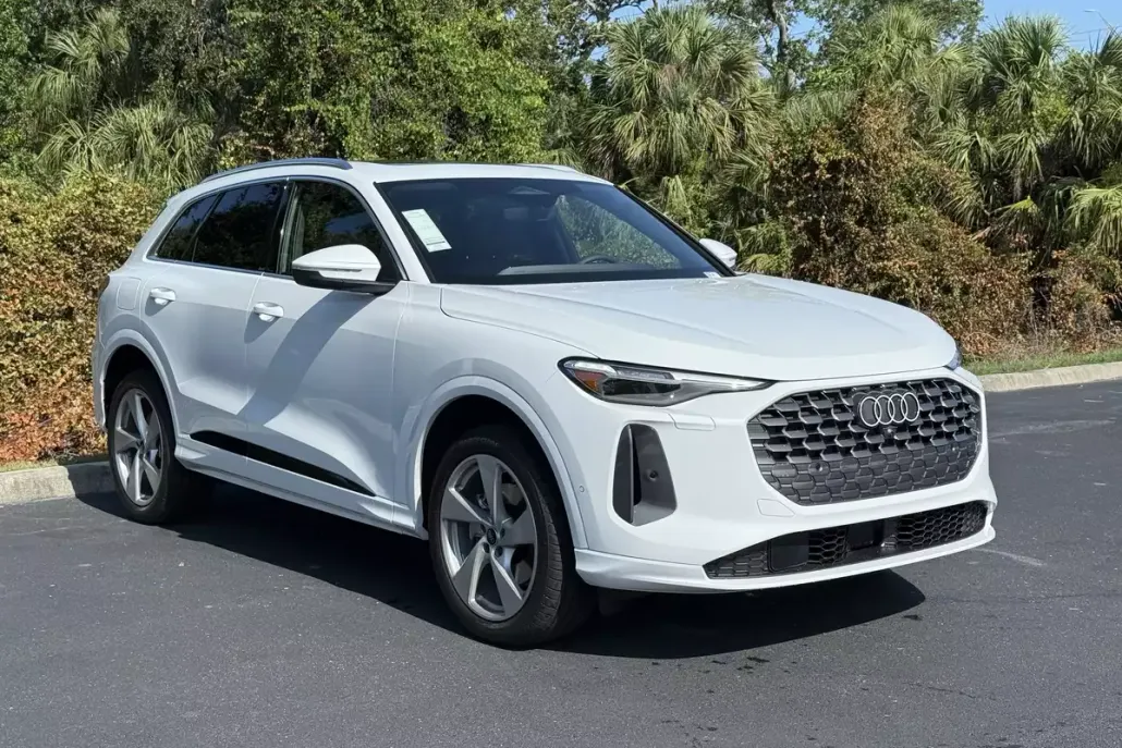2025 Audi Q5 2.0T Premium Plus photo 1