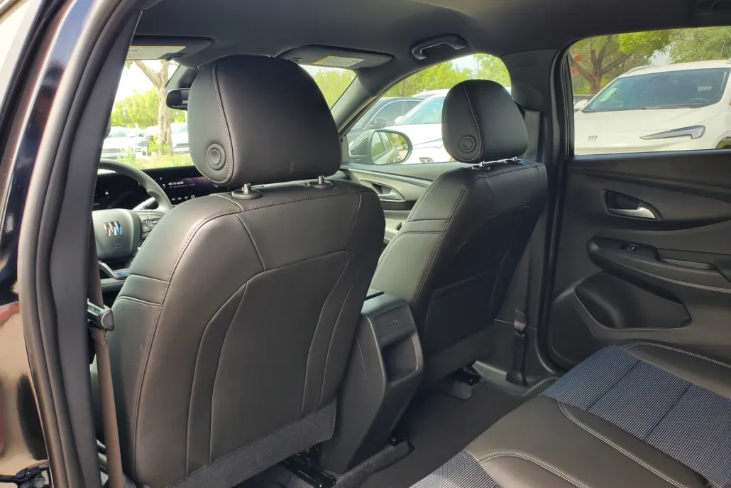 2025 Buick Envista Preferred photo 1