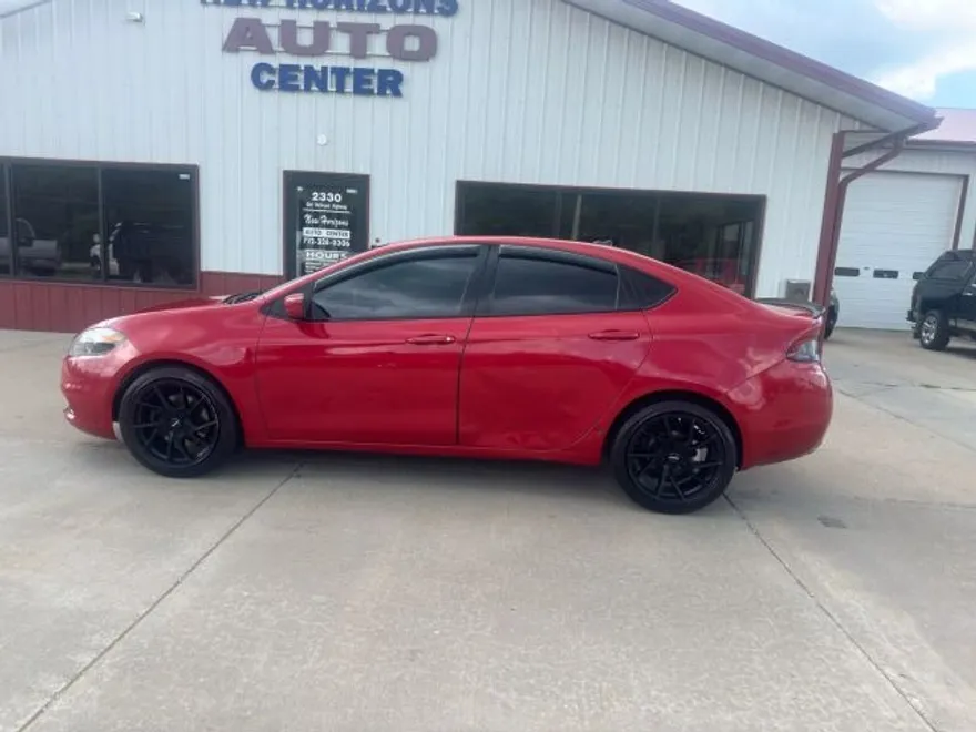2013 Dodge Dart SXT photo 1