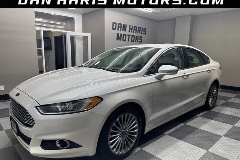 2016 Ford Fusion Titanium photo 1