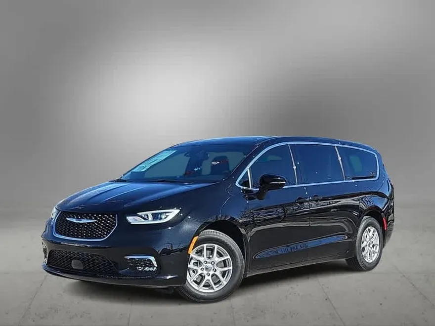 2025 Chrysler Pacifica photo 1