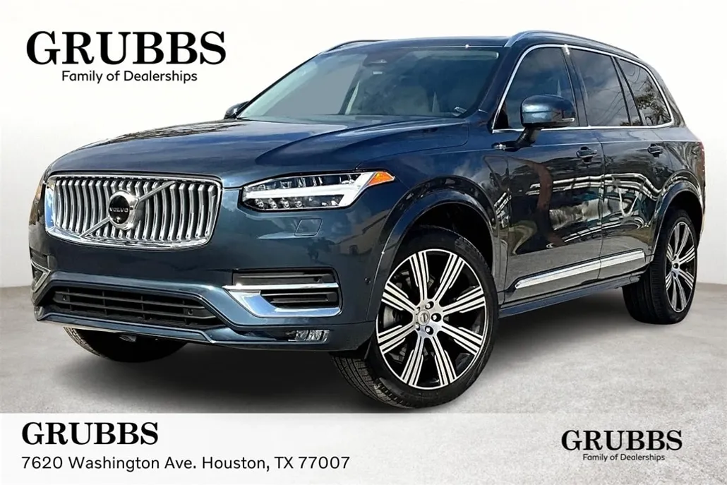 2025 Volvo XC90 Plus photo 1
