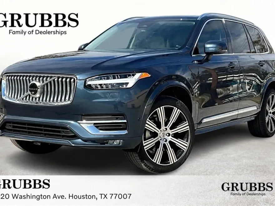 2025 Volvo XC90 Plus photo 1