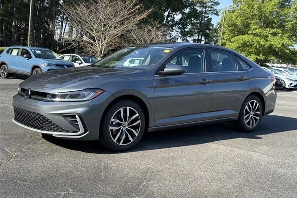 2025 Volkswagen Jetta 1.5T SE photo 1