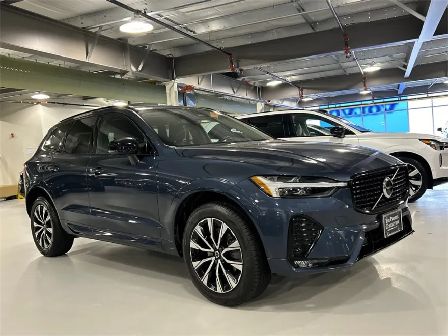 2024 Volvo XC60 B5 Core photo 1