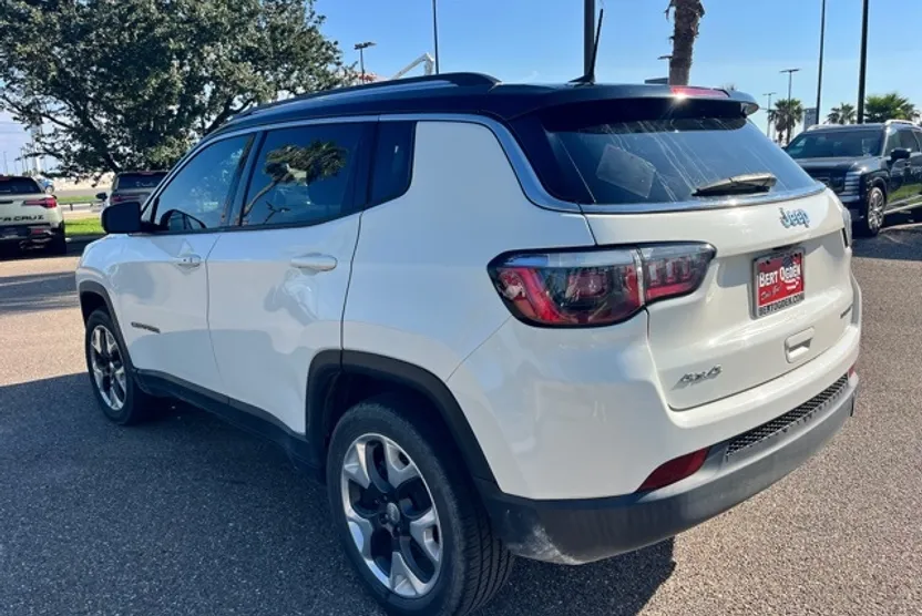 2018 Jeep Compass Limited photo 1