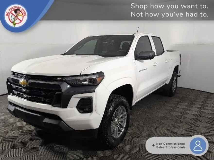 2025 Chevrolet Colorado Work Truck LT photo 1