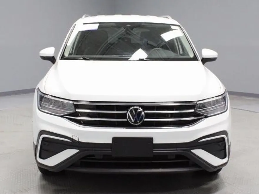 2024 Volkswagen Tiguan SE Wolfsburg Edition photo 1