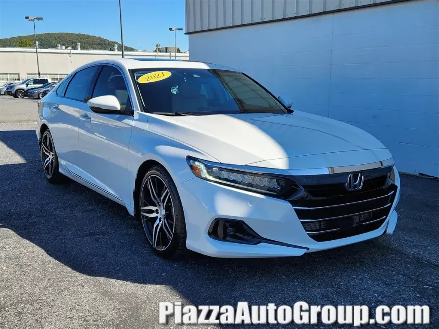 2021 Honda Accord Touring 2.0T photo 1