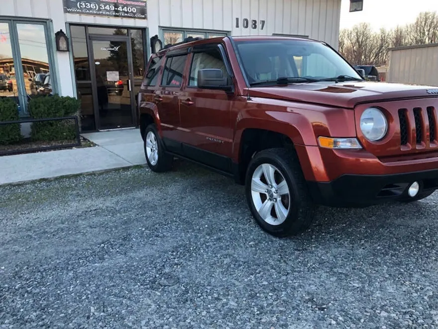 2012 Jeep Patriot Latitude photo 1