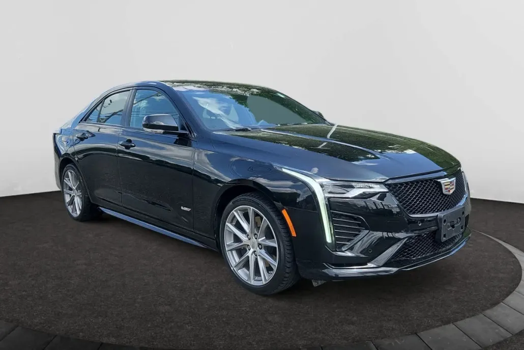 2022 Cadillac CT4 photo 1