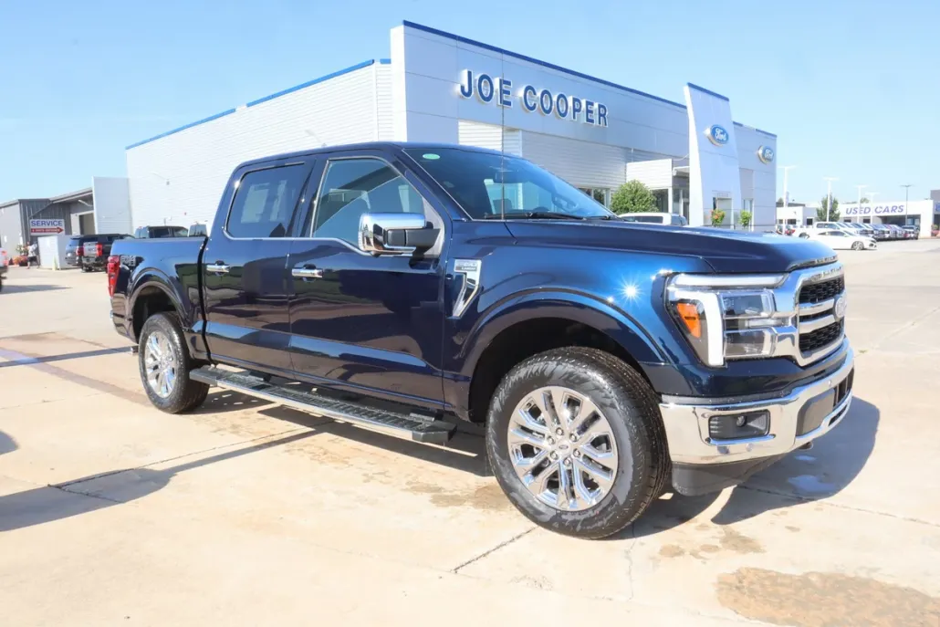 2025 Ford F-150 Lariat photo 1
