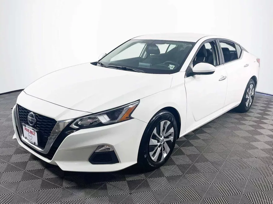 2020 Nissan Altima 2.5 S photo 1