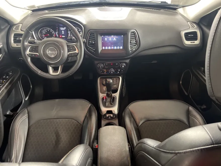 2020 Jeep Compass Latitude photo 1