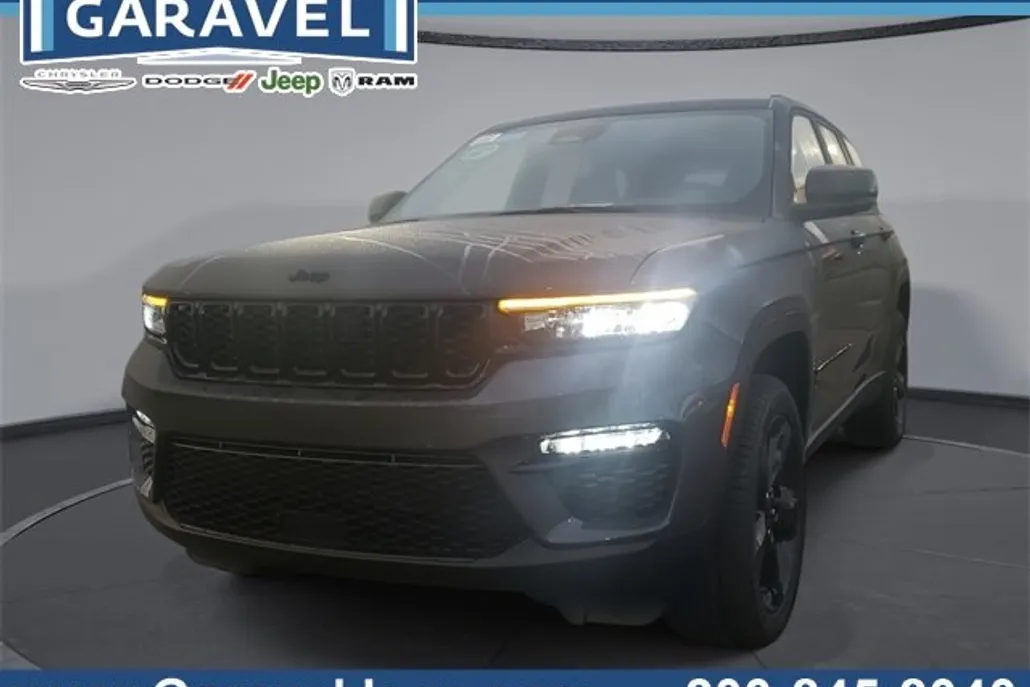 2025 Jeep Grand Cherokee Limited photo 1