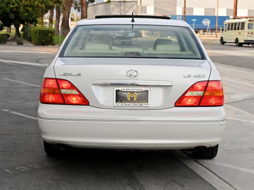 2003 Lexus LS 430 photo 1