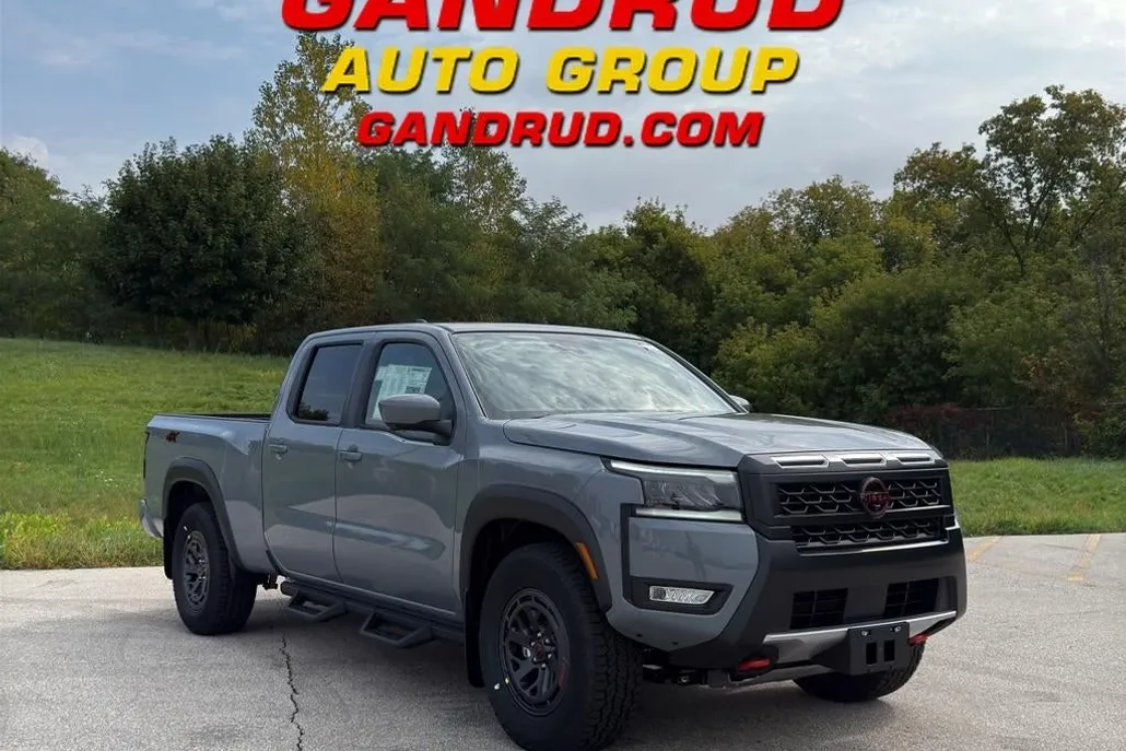 2026 Nissan Frontier Crew Cab PRO-4X photo 1