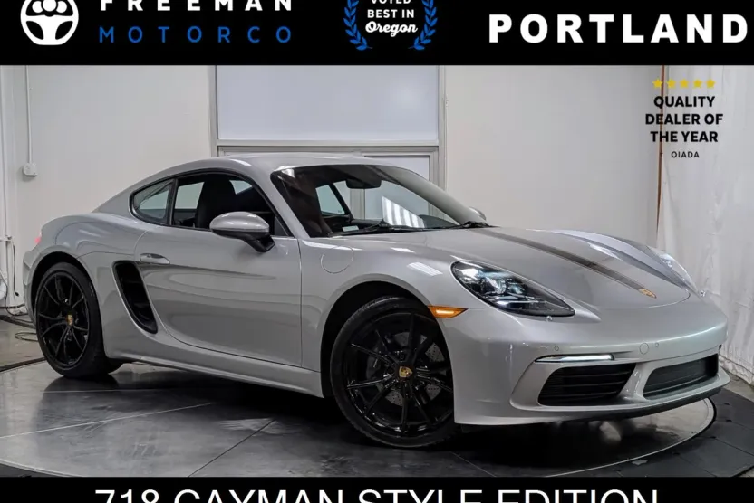 2024 Porsche Cayman photo 1
