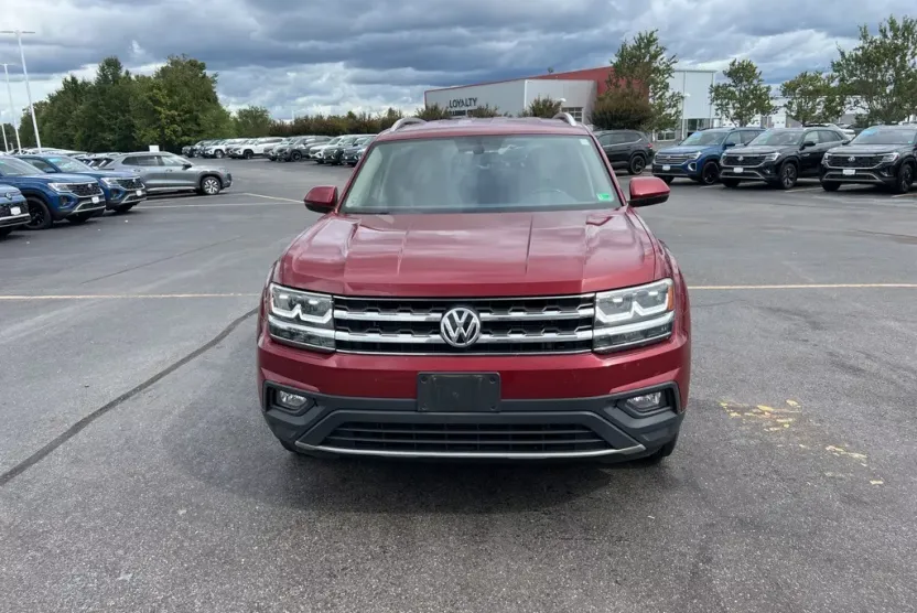 2018 Volkswagen Atlas V6 SE photo 1