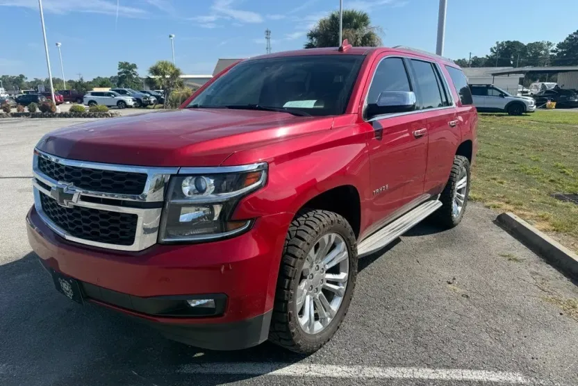 2015 Chevrolet Tahoe LT photo 1
