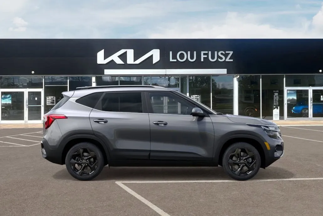 2026 Kia Seltos EX photo 1