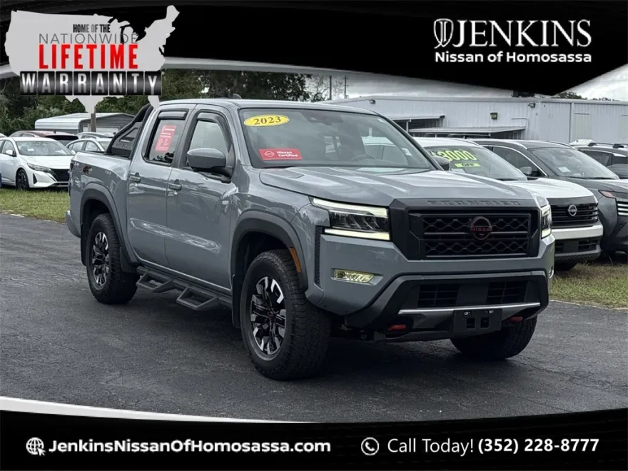 2023 Nissan Frontier PRO-4X photo 1