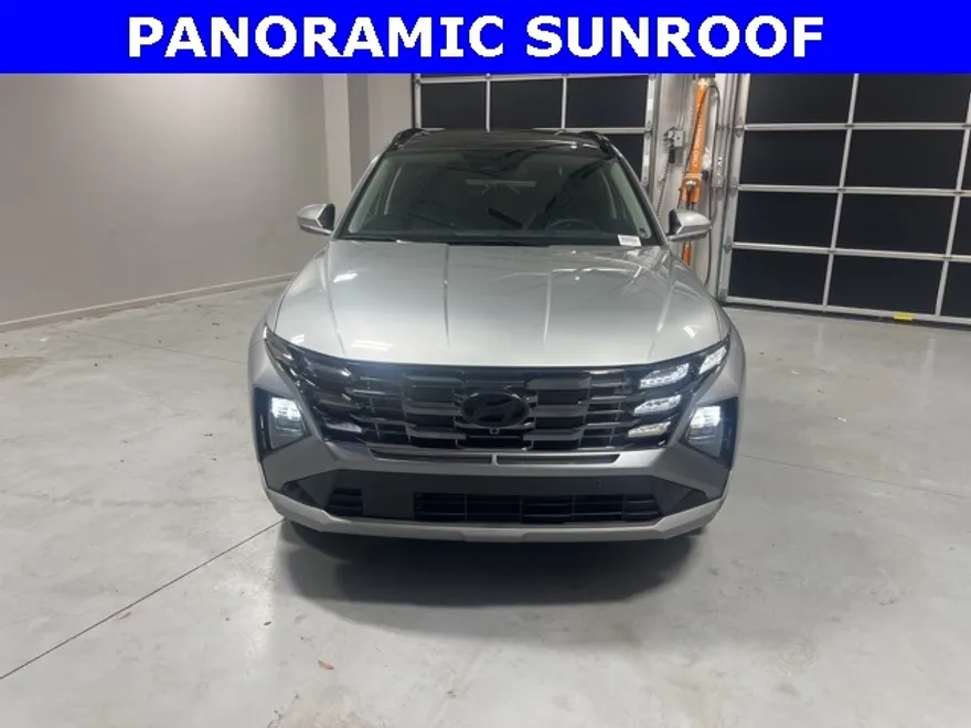 2025 Hyundai Tucson Limited photo 1