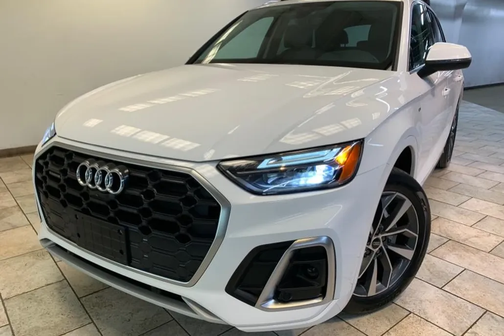 2023 Audi Q5 S line Premium Plus photo 1