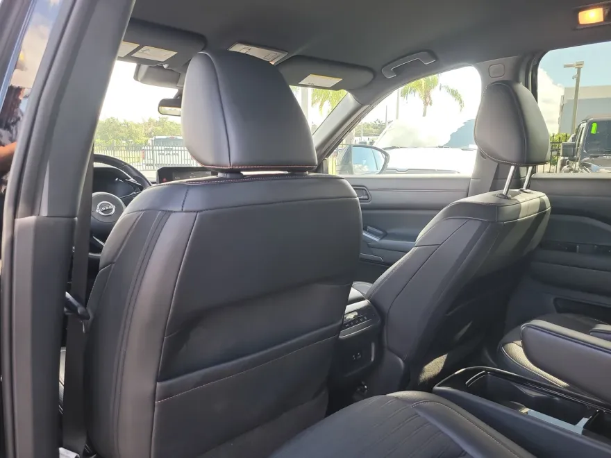 2023 Nissan Pathfinder Rock Creek photo 1