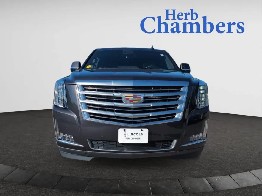 2017 Cadillac Escalade Platinum photo 1