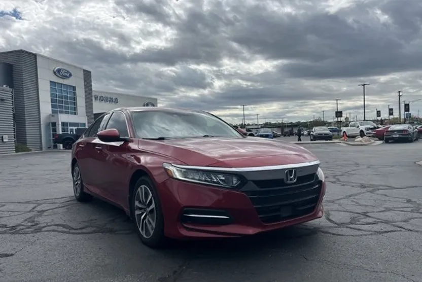 2020 Honda Accord Hybrid photo 1