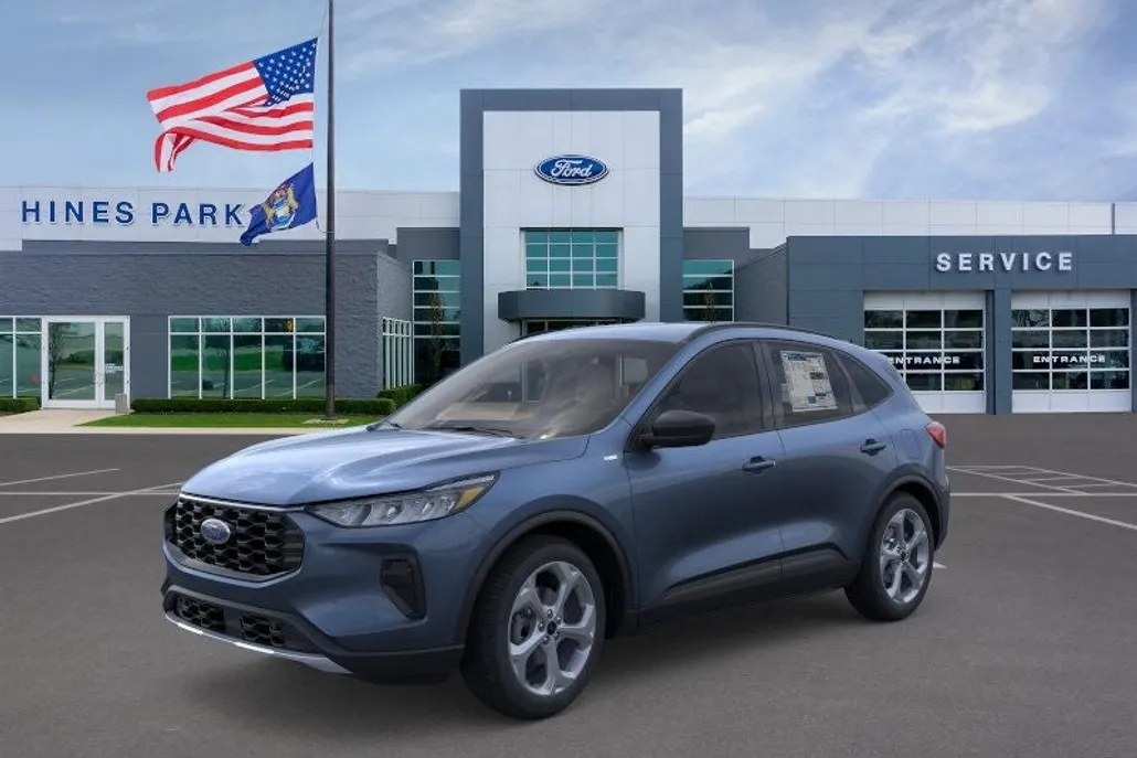 2026 Ford Escape ST-Line photo 1