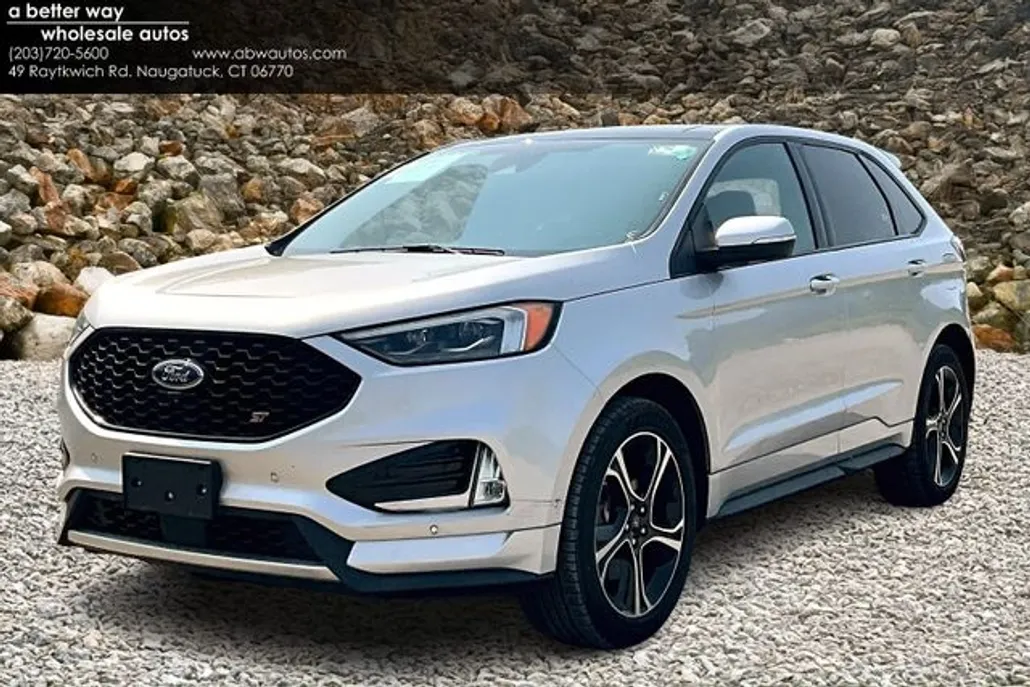 2019 Ford Edge ST photo 1