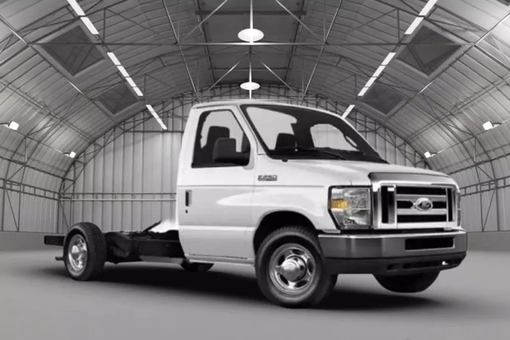 2015 Ford E-350 photo 1
