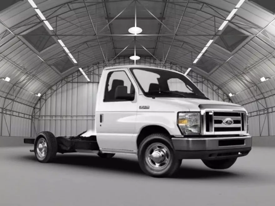 2015 Ford E-350 photo 1