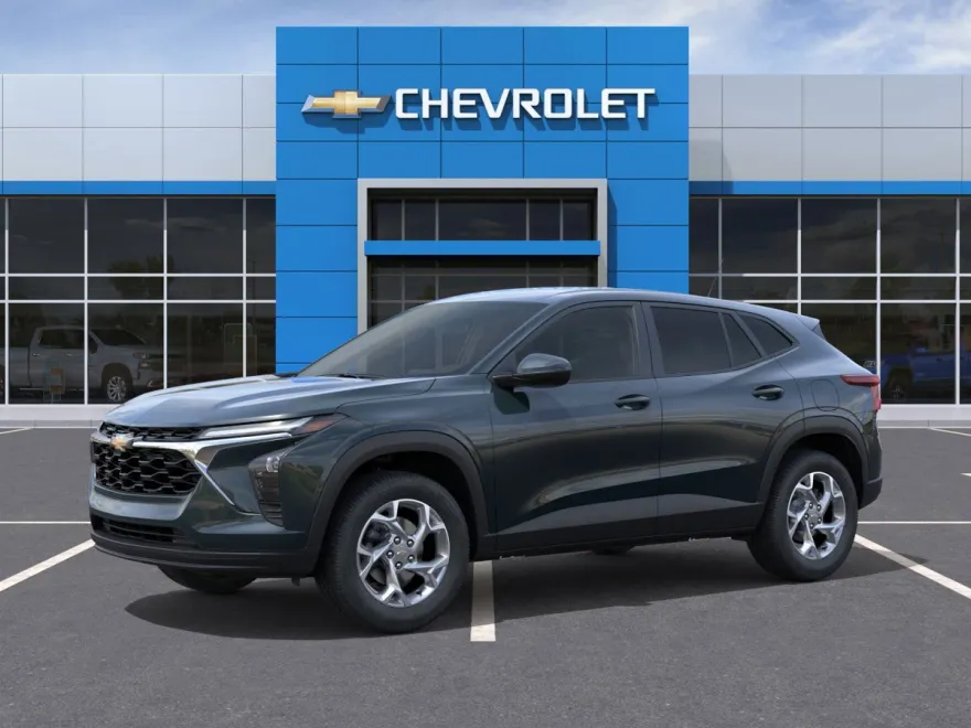 2025 Chevrolet Trax LS photo 1